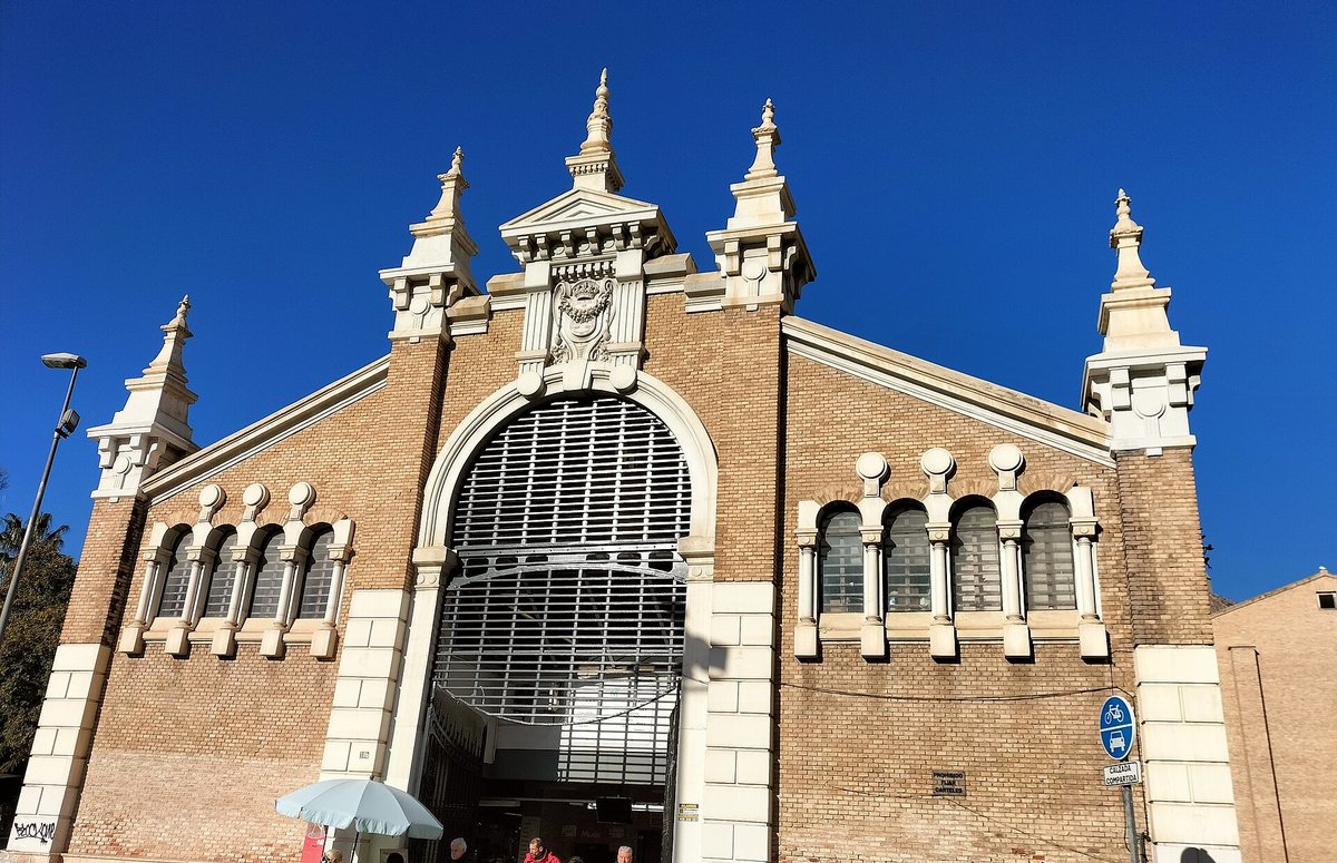 The brick Mercado de Verónicas market hall in Murcia