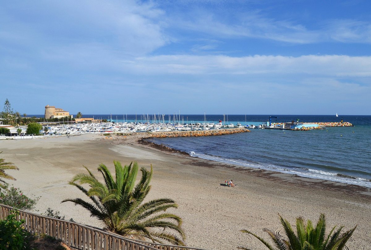 El Puerto beach by the marina of Torre de la Horadada